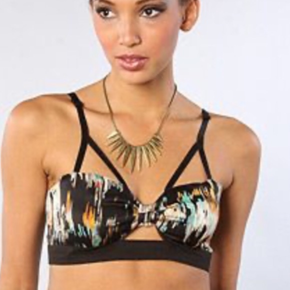 In The Dark Bra Top in Black - Picture 4 of 4